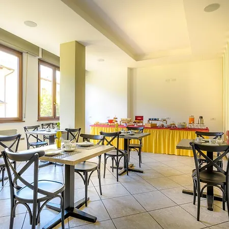 La Rotonda Hotel Tirano